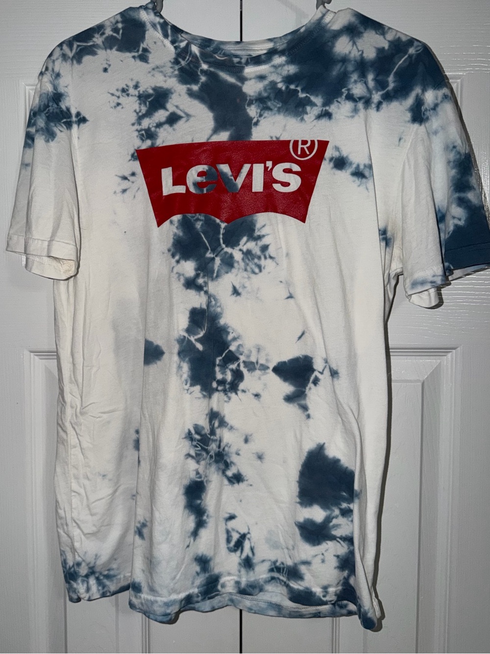 Levi's White & Blue Tie-Dye Tee with Red Logo